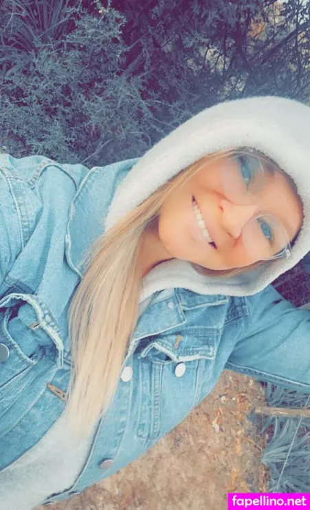 Kyndalrae OnlyFans Thumbnail #R0YYD2bWDR