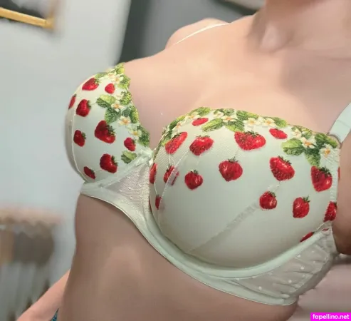 Kyoharu OnlyFans Thumbnail #SHF0FC7F9C