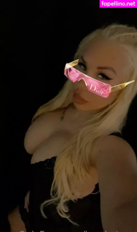 Kyra Hot OnlyFans Thumbnail #93vbInkR1t