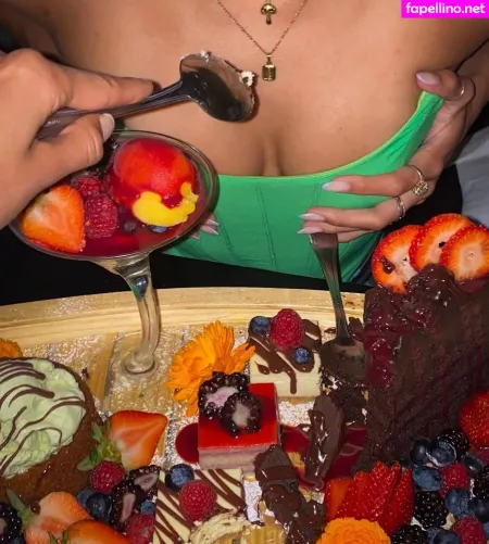 Kyra Santoro OnlyFans Thumbnail #8URIDFG6tL