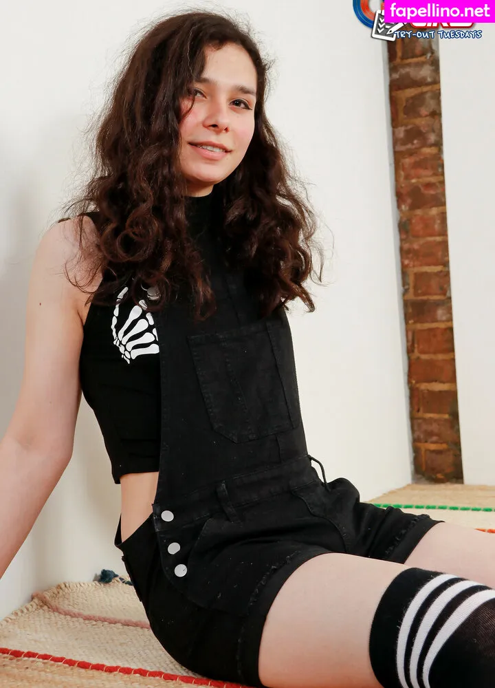 Kyra_Unknown, kyrakingofnoone, unknown.kira Nude Leaked OnlyFans Photo #u3I7dGpHub