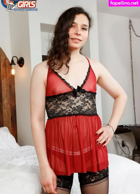 Kyra Unknown OnlyFans Thumbnail #zEr6vgwyjD