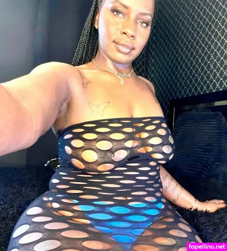 Kyrachanelxo OnlyFans Thumbnail #DkVeoyt7nH