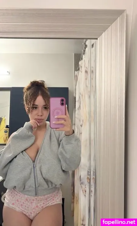 Kyrafree OnlyFans Thumbnail #qggIWb3tDU