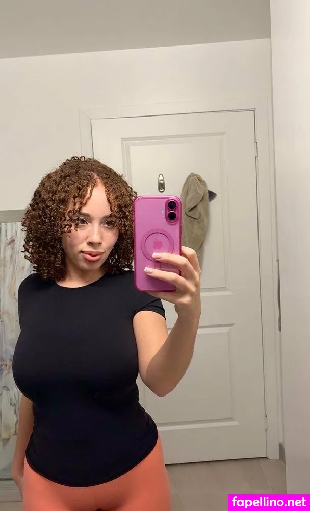 kyraxlove_, kyraxvip Nude Leaked OnlyFans Photo #GfthUXy1OA