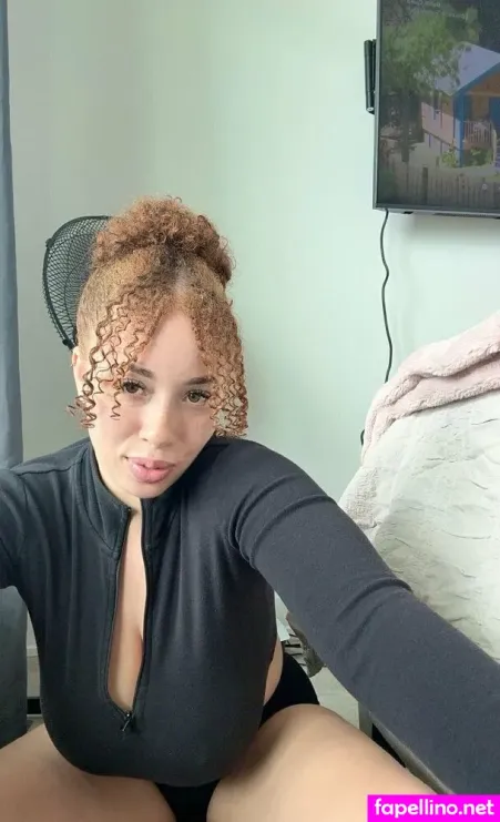 Kyraxvip OnlyFans Thumbnail #JROTbrzWbj