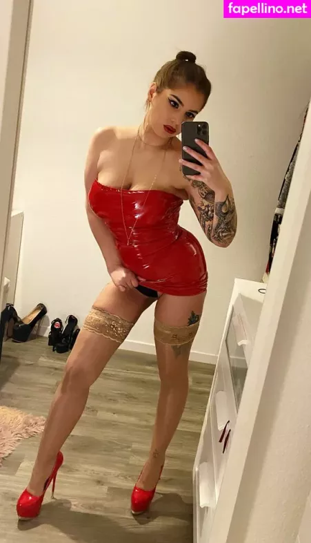 L D Cranberry OnlyFans Thumbnail #NugAt43OrR