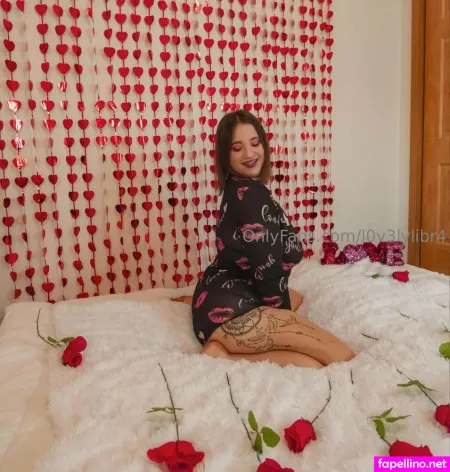 L0v3lylibr4 OnlyFans Thumbnail #EtGIiKRCwl