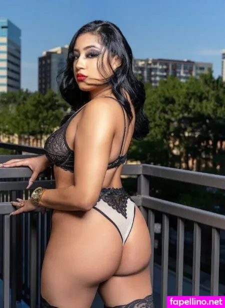 La Bambisalvadorena713 OnlyFans Thumbnail #Sfc3cUVzu9