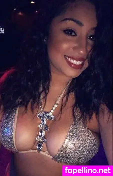 La Bambisalvadorena713 OnlyFans Thumbnail #vrVA3N2z2M