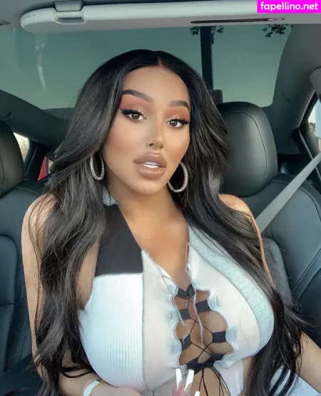 La Demi OnlyFans Thumbnail #UjJaEyRWw0