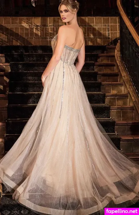 La Divine OnlyFans Thumbnail #IpQU7f5IDg