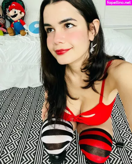 La Elfo OnlyFans Thumbnail #q8WBR7TCmG