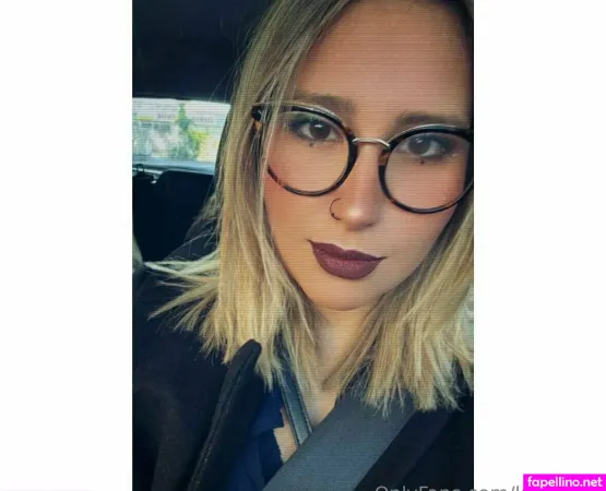 La Ki99 OnlyFans Thumbnail #irqyxK6ypQ