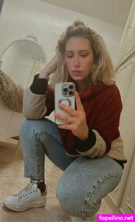 La Ki99 OnlyFans Thumbnail #v5UcyddInx