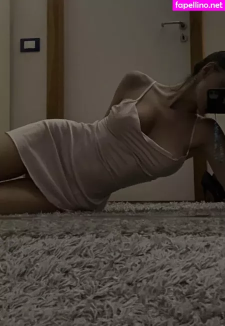 La Lumi OnlyFans Thumbnail #efgJJBqUo6