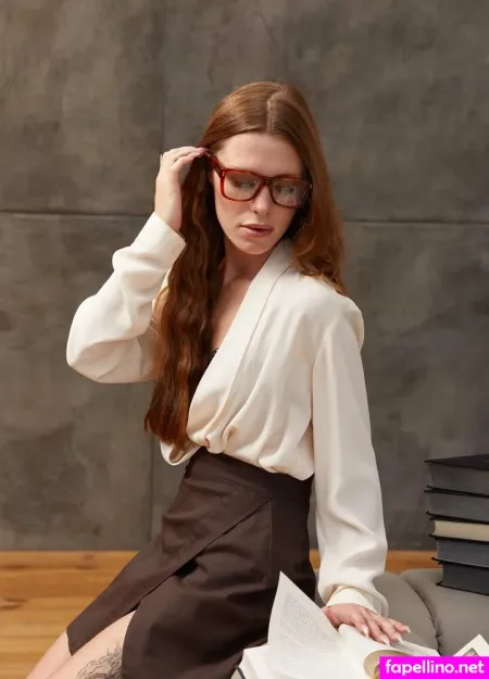 La Lunaa OnlyFans Thumbnail #Js6cxdBEvS