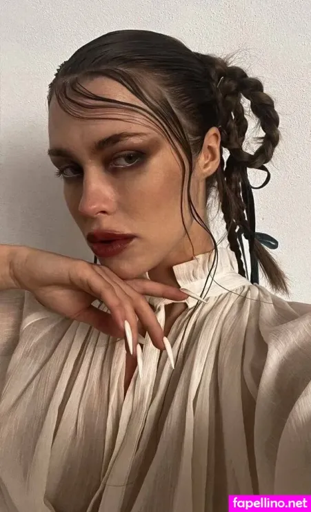 La Lunaa OnlyFans Thumbnail #KwMcUhUKwa