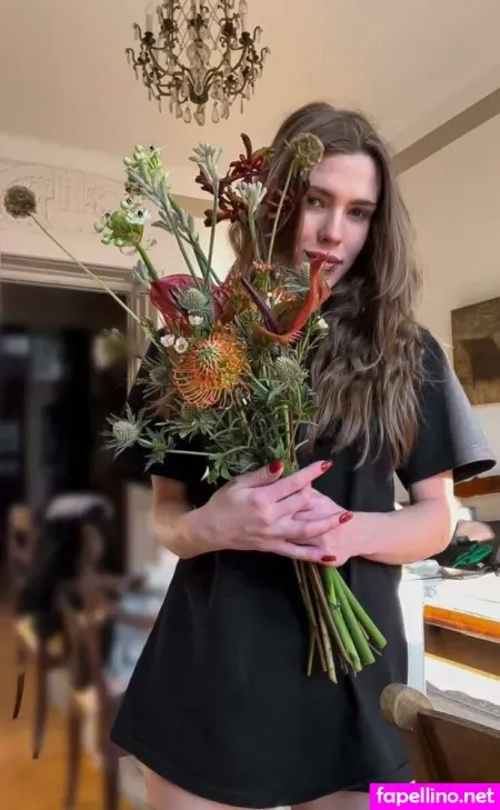 La Lunaa OnlyFans Thumbnail #PZ5uR5WjTJ