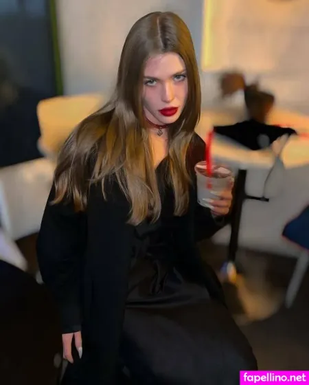 La Lunaa OnlyFans Thumbnail #UbpUUY21aW