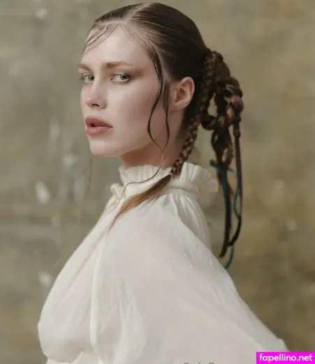 La Lunaa OnlyFans Thumbnail #gj0qbZwSze