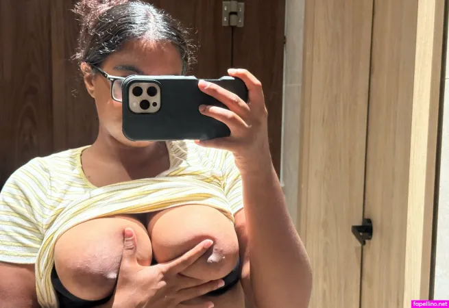 La Negra Dom OnlyFans Thumbnail #Jg8lkE1qiC