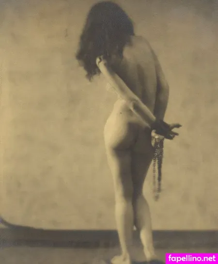 La Petite OnlyFans Thumbnail #6UfnyxEsme