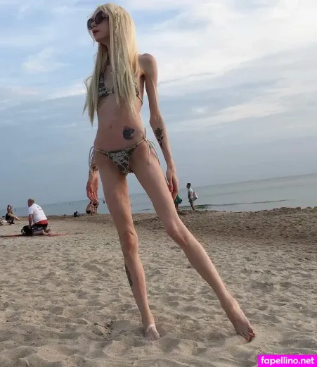 La Strawberry OnlyFans Thumbnail #T1EfjHH1E2