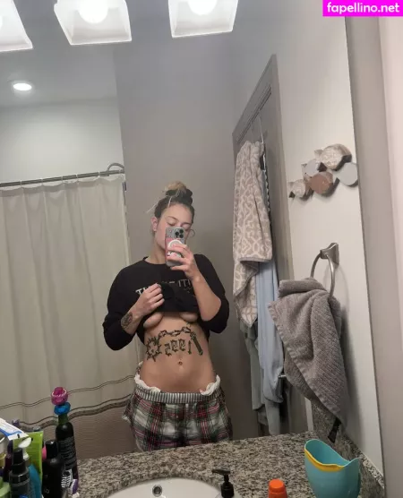 Laaavlemonde Main Profile Photo