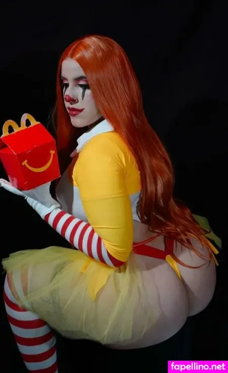 Lablondeer9000 OnlyFans Thumbnail #EjOY1HcsXo