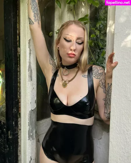 Laceandleashes OnlyFans Thumbnail #L3j4pav399