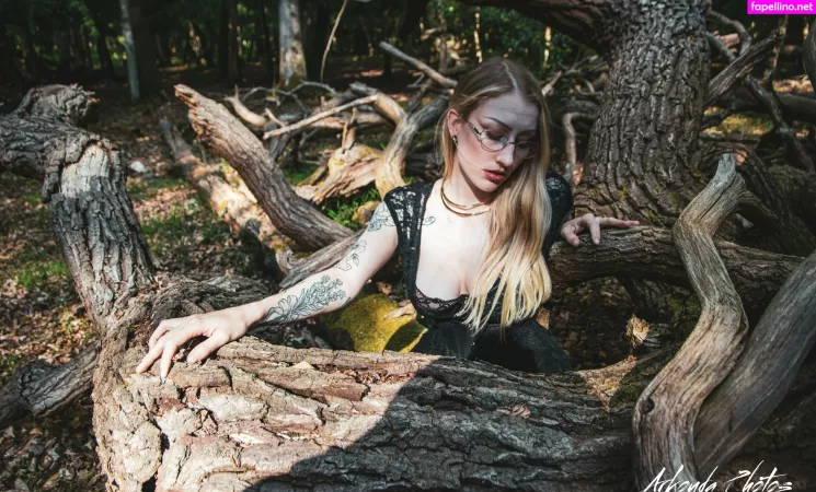 Laceandleashes OnlyFans Thumbnail #OqzdmreqIk