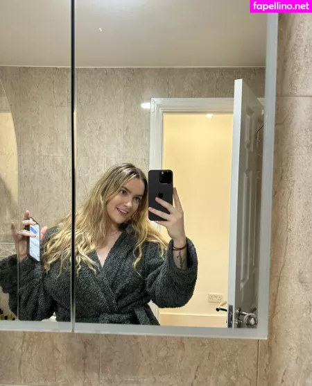 Lacey Amour OnlyFans Thumbnail #3IroD0tl4U