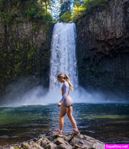 Lacey Spalding OnlyFans Thumbnail #1xG8onPpKC