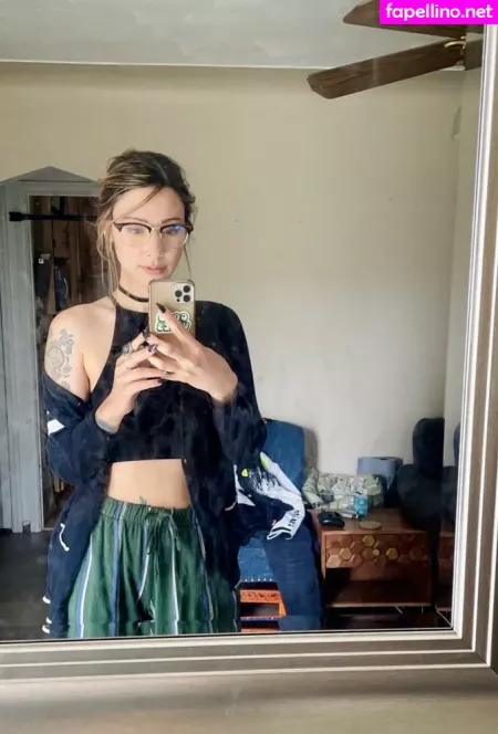 Laceyisanerd OnlyFans Thumbnail #MQ1hEkbvUS