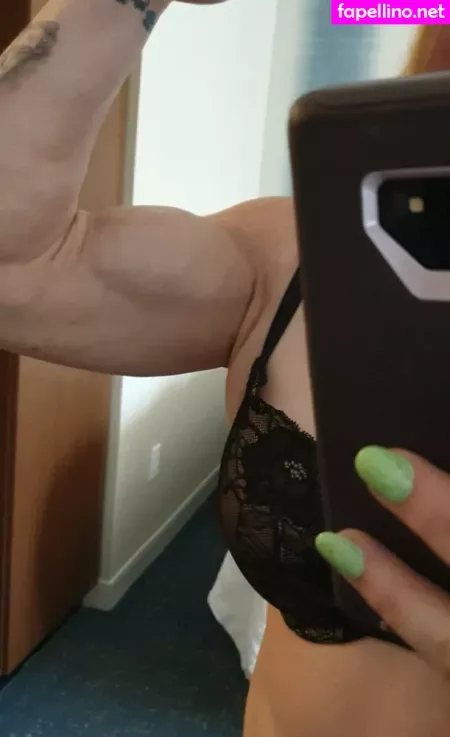 Laceys Muscular Calves OnlyFans Thumbnail #7aYc03M3fd