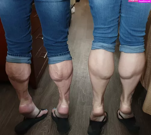 Laceys Muscular Calves OnlyFans Thumbnail #LecwnNdDEk