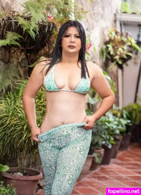 Lachicheb OnlyFans Thumbnail #AYE9XSuvt3