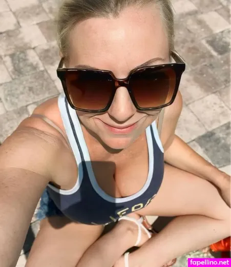 Lactatingmilfbritney OnlyFans Thumbnail #6r1fF2lbss