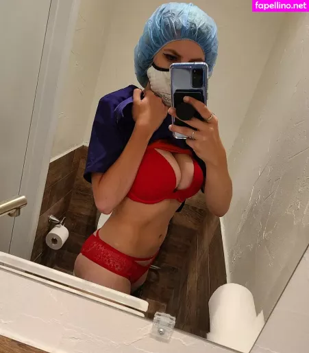 Lacywindsor OnlyFans Thumbnail #RZ9xmC9mPj
