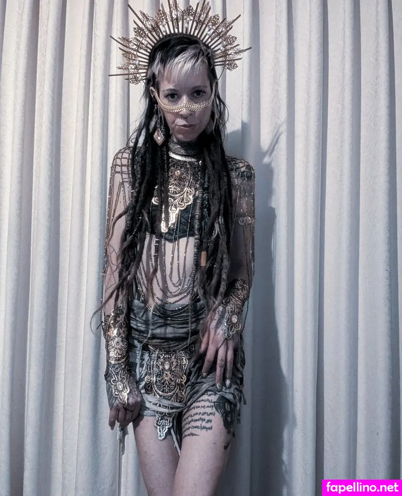 ladiloonitik Nude Leaked OnlyFans Photo #7StjVhd2Cv