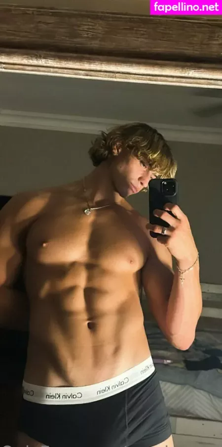 Ladorian OnlyFans Thumbnail #VyRZZ3RRbQ