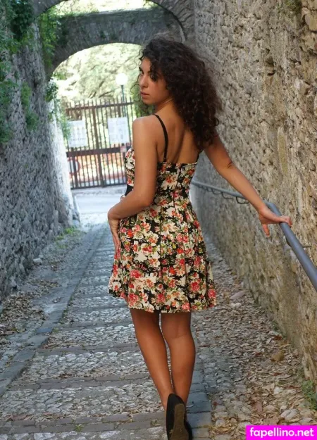 Lady Ana 001 OnlyFans Thumbnail #0s2HWAKEQJ