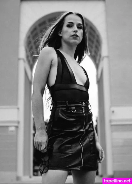 Lady Annabelle 1 OnlyFans Thumbnail #uDOq2QIKEc