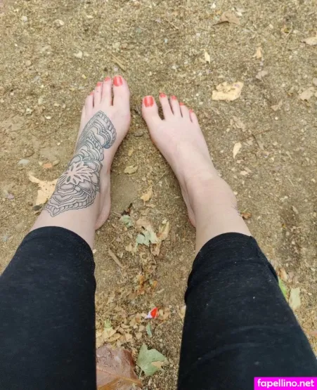 Lady Feet Tattoo OnlyFans Thumbnail #eJ0ce4GuFP