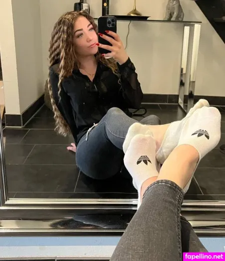 Lady Kira OnlyFans Thumbnail #4OQXfYSAdA