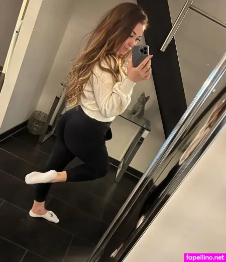 Lady Kira OnlyFans Thumbnail #CIgzBkFT5t