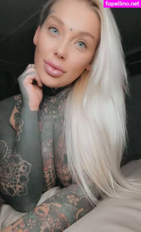 Lady Lauren Brock OnlyFans Thumbnail #suYdjnb0dM