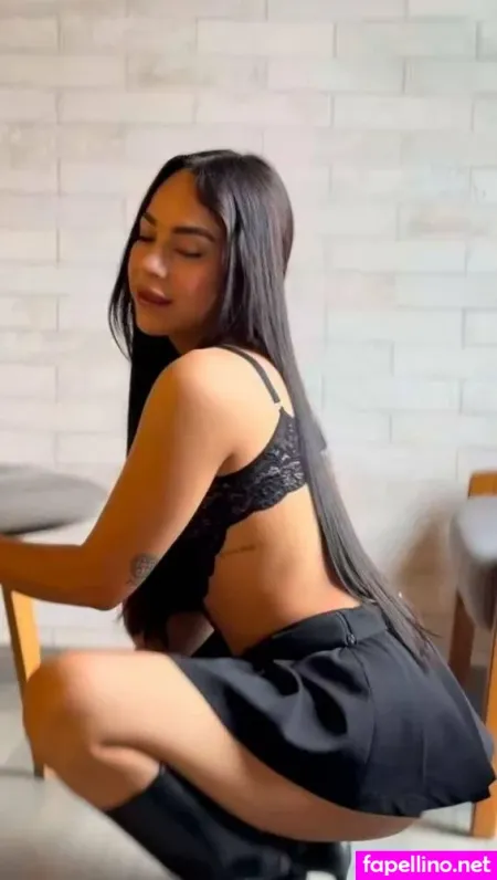 Lady Pays OnlyFans Thumbnail #iuMgQcypNY