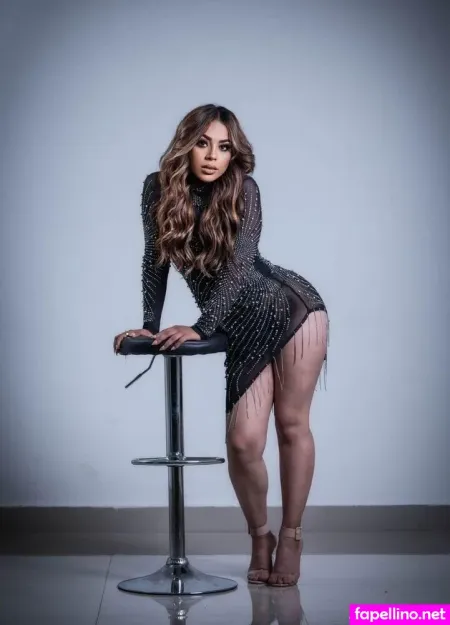 Lady Pays OnlyFans Thumbnail #pUE2XbmTob